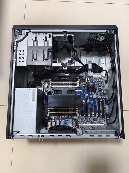 惠普z2g4主机硬盘在哪