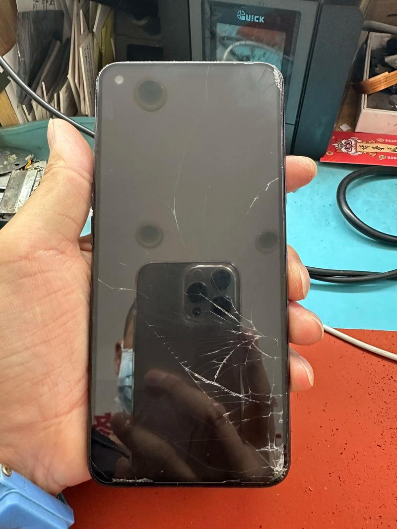 oppor9手机内屏坏了修要多少钱