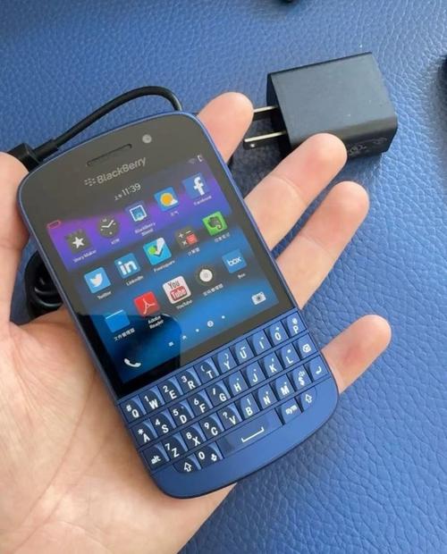 黑莓Q5的简介
