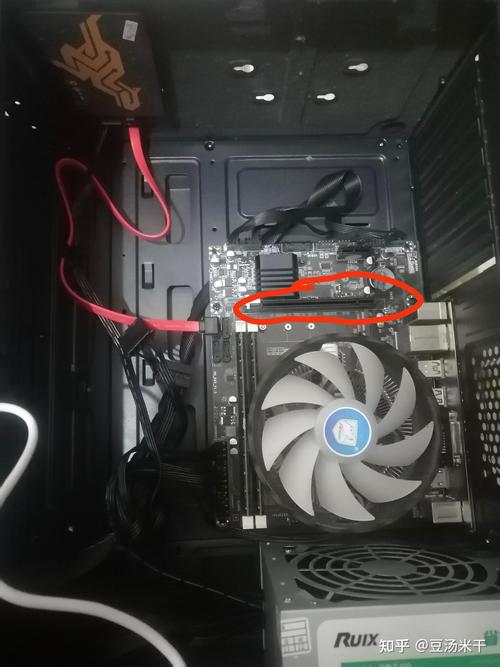 台式电脑的显卡在哪个位置