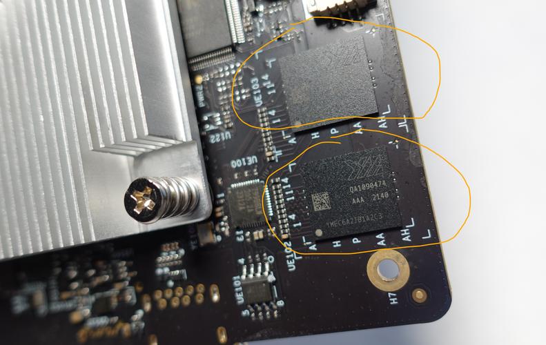 RAM、ROM、硬盘及内存