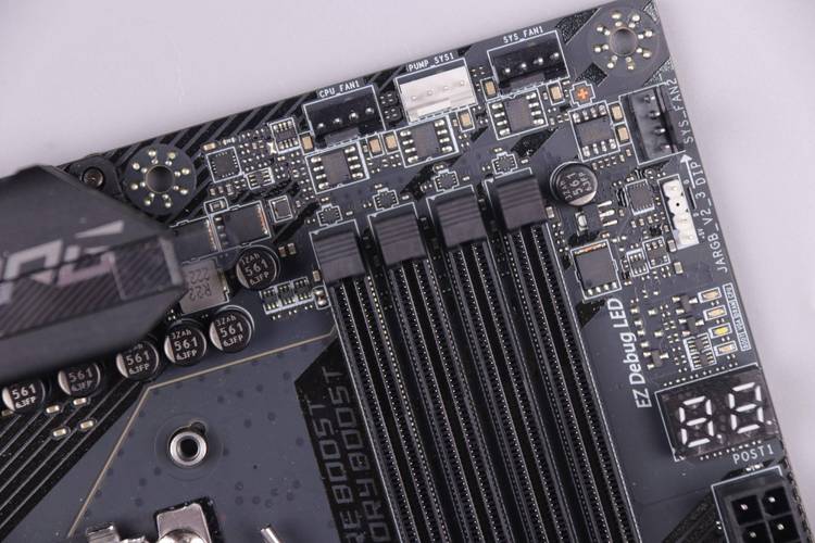 x4955配870的主板6770的显卡怎么样?或955与965的性价比哪个高?6850的配...