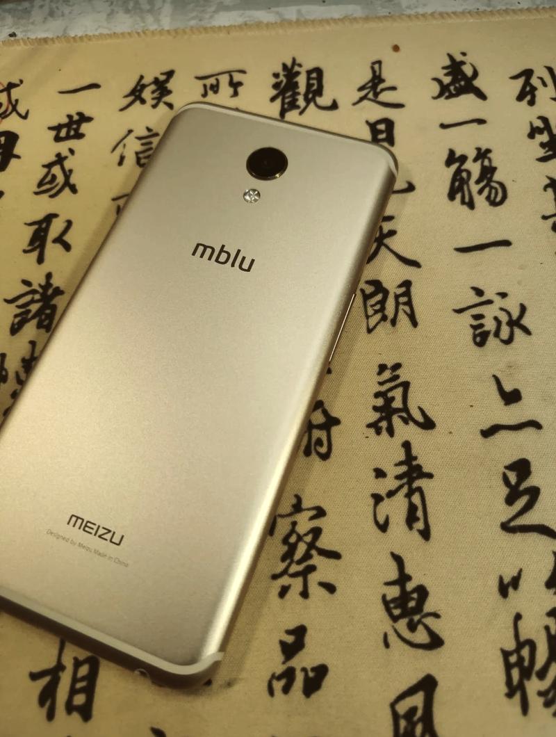 魅蓝S6评测:带着小圆点回归的全面屏手机