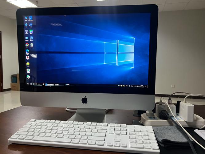 一体机适合打游戏吗,一体机和笔记本电脑哪个好