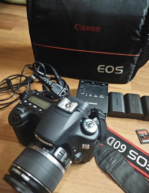 ...主要拍摄菜品和淘宝产品,佳能和尼康什么型号的相机好?需要什么样...