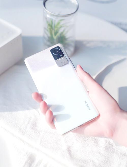 酷派5879电信版屏幕多少?