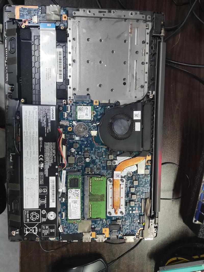 ...vx7300而进去笔记本里显示的系统型号为x550vxk是怎么回事?