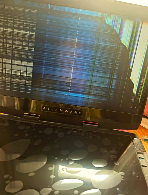 华硕飞行堡垒笔记本更换显示屏需要多少钱?