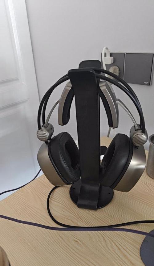 哪些耳机适合FPS游戏?