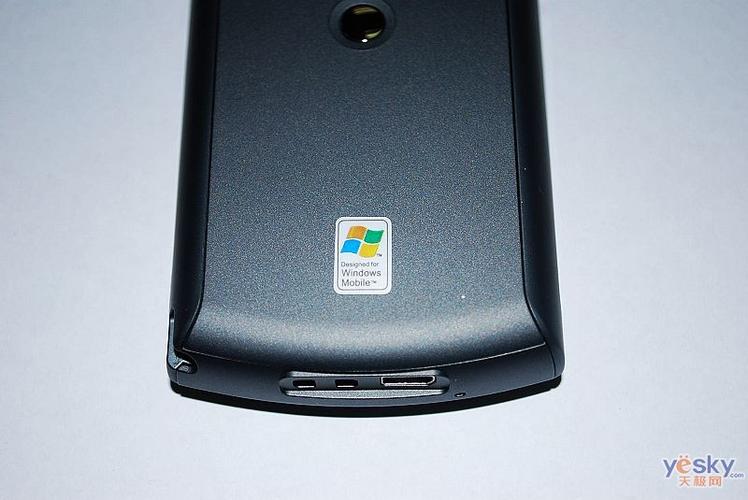 多普达P800手机,加2G卡,卡上内容为什么会变为乱码?请指点。