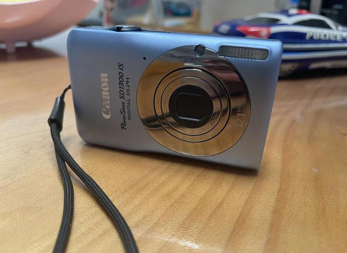 佳能ixus105没有读卡器相机照片怎么导出来?