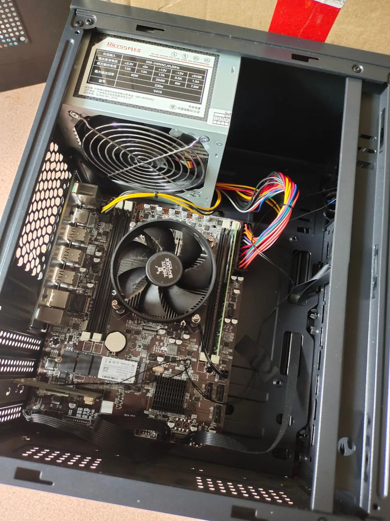 硬盘里面有风扇吗?