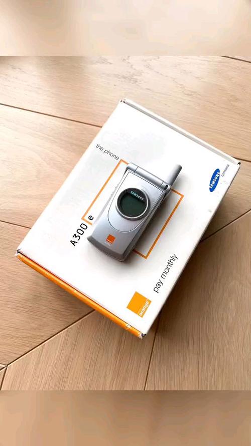 三星,索爱08年上市的翻盖手机