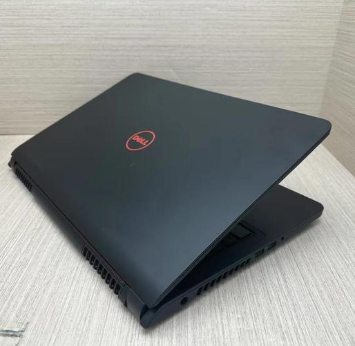 请问一个用了两年的二手戴尔笔记本电脑多少钱合适