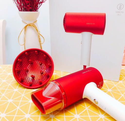 小米素士吹风机有几个颜色