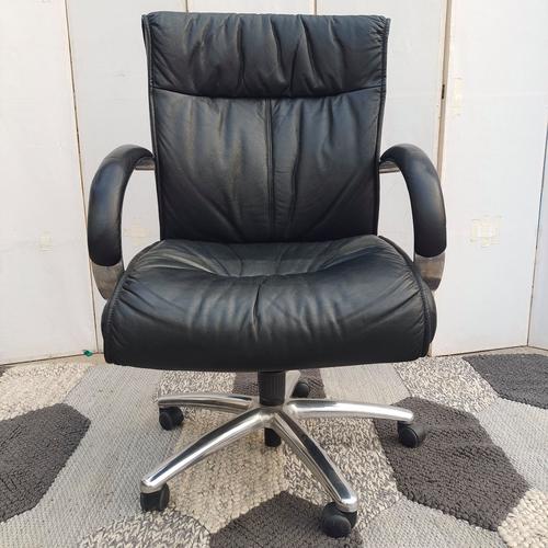 购买电脑椅应该选取什么材质好