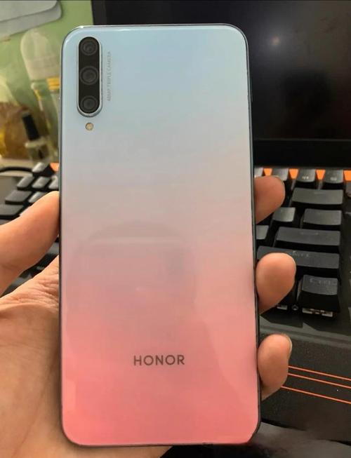 华为荣耀20青春版能否安装门禁卡?