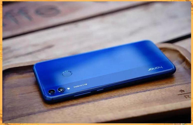 小米8青春版和荣耀8x哪个更好?