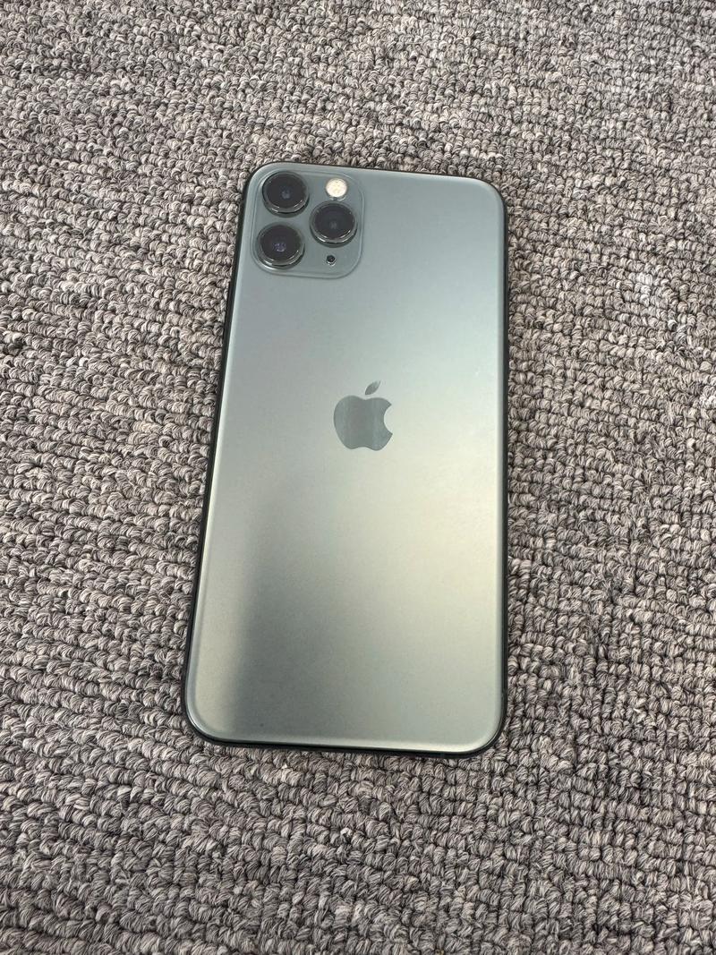 iphone11pro二手能卖多少绿色8成新?