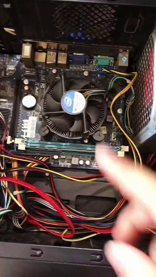 电脑cpu不装散热器可以开机吗?